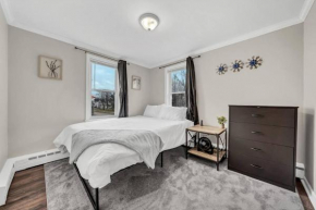 Perfect Location and Fast Wi-Fi Heart of Village